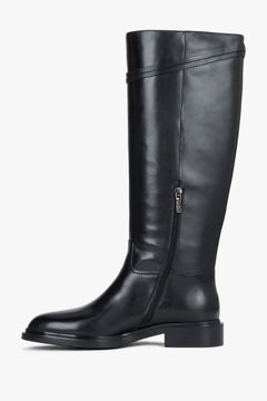 Women's black genuine leather knee-high riding boots with buckle Estro.
