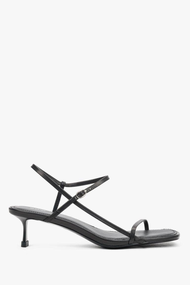 Women’s Black Leather Low-Heeled Sandals with Thin Straps Estro ER00119858.