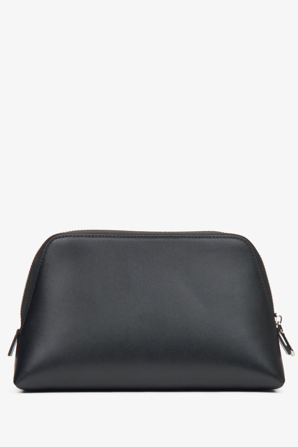 A stylish women's makeup bag made of black leather, by Estro - reverse.