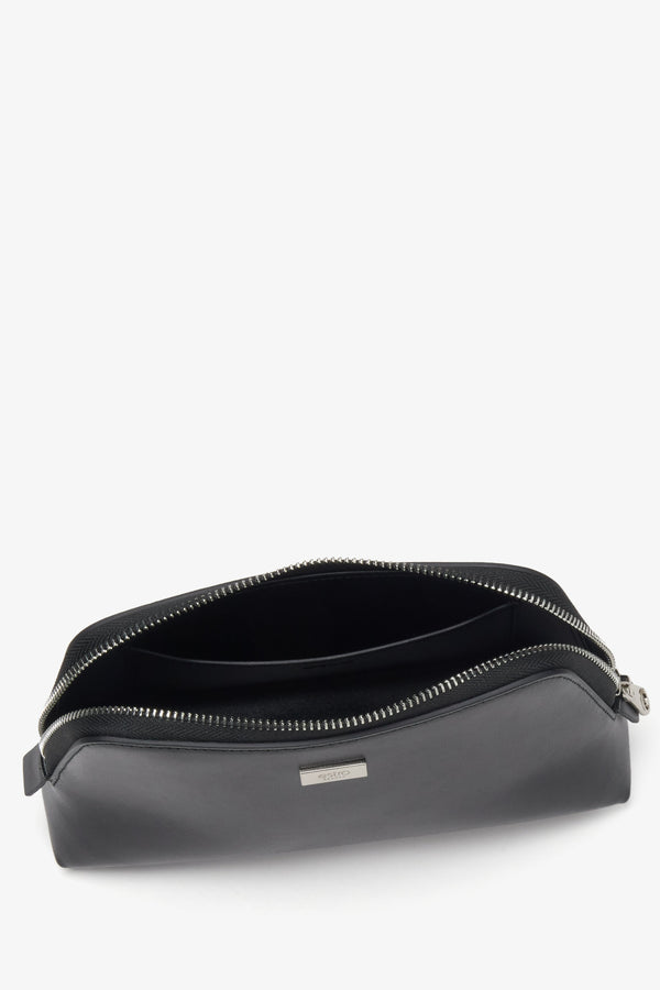 Estro's elegant black leather makeup bag for women.