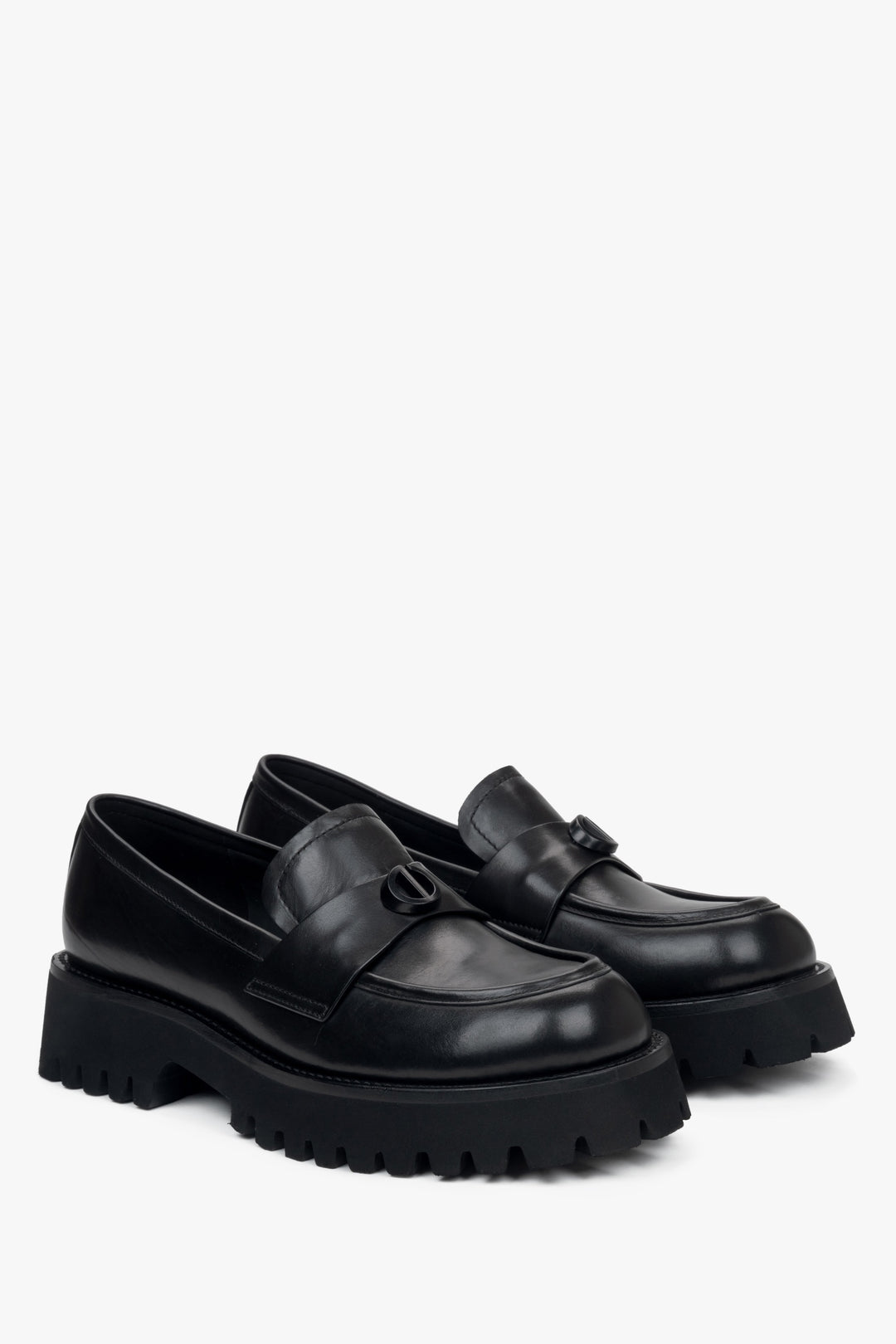 Women's black penny loafers Estro.