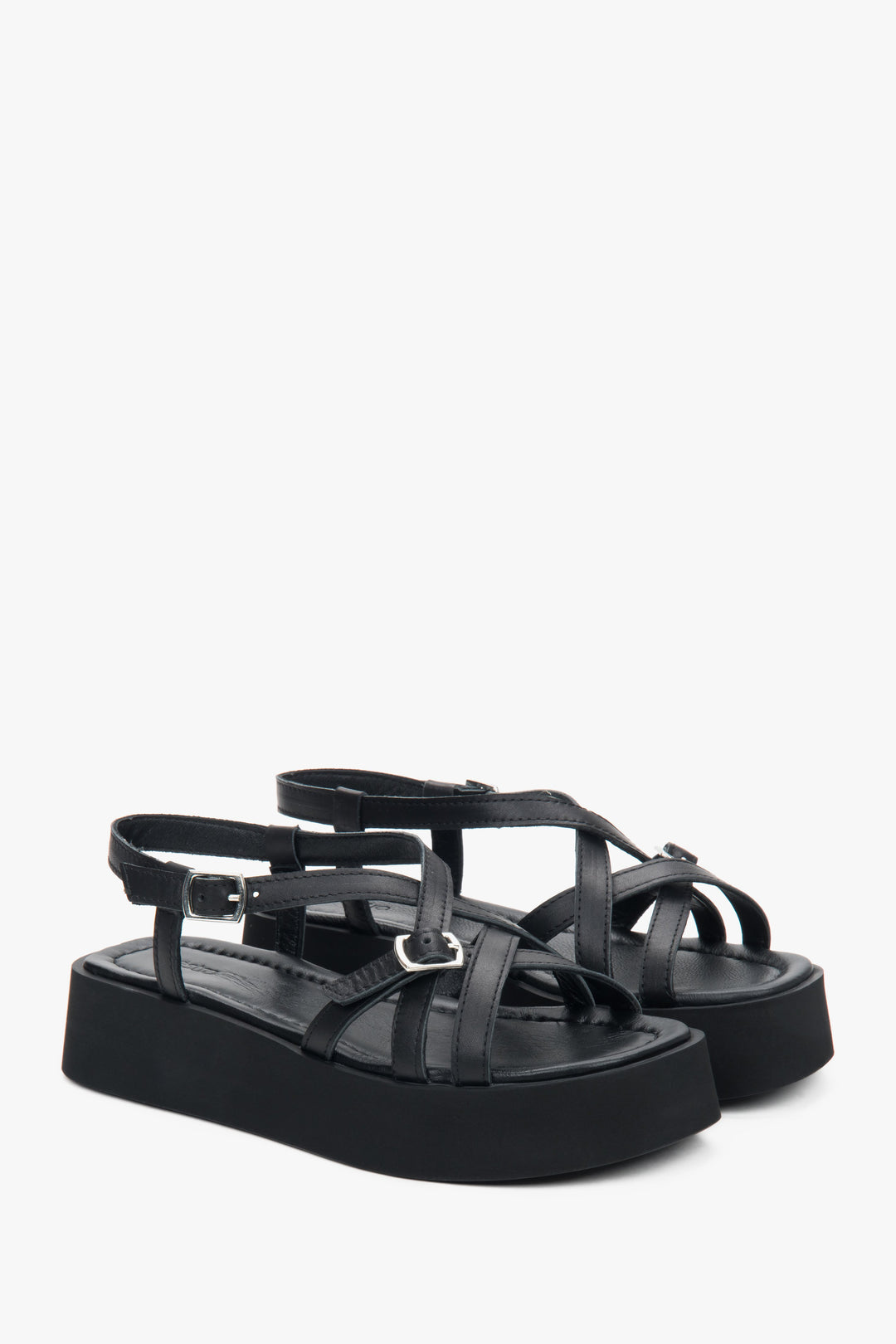 Women’s Black Leather Platform Sandals with Crossed Straps Estro ER00115129.