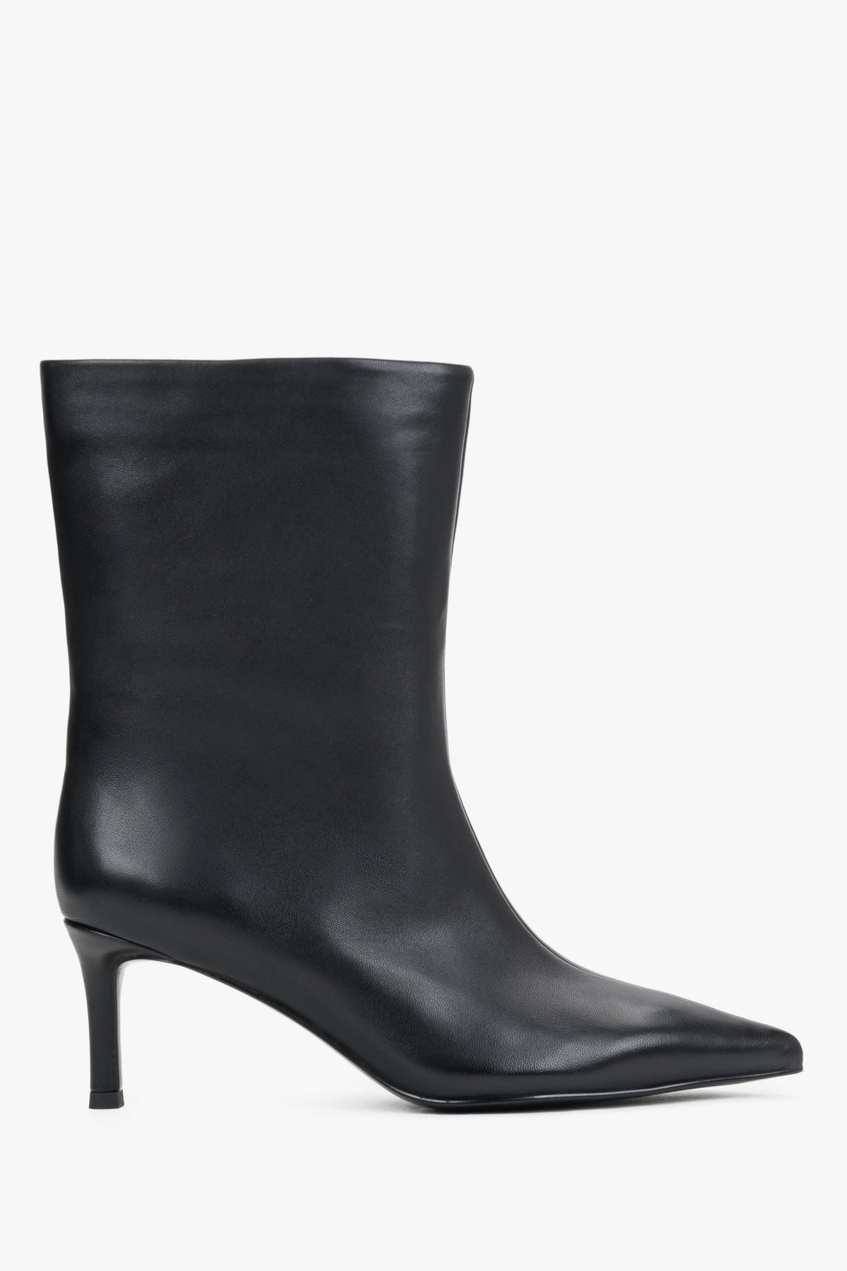 Women's black genuine leather pointed-toe stiletto ankle boots Estro.