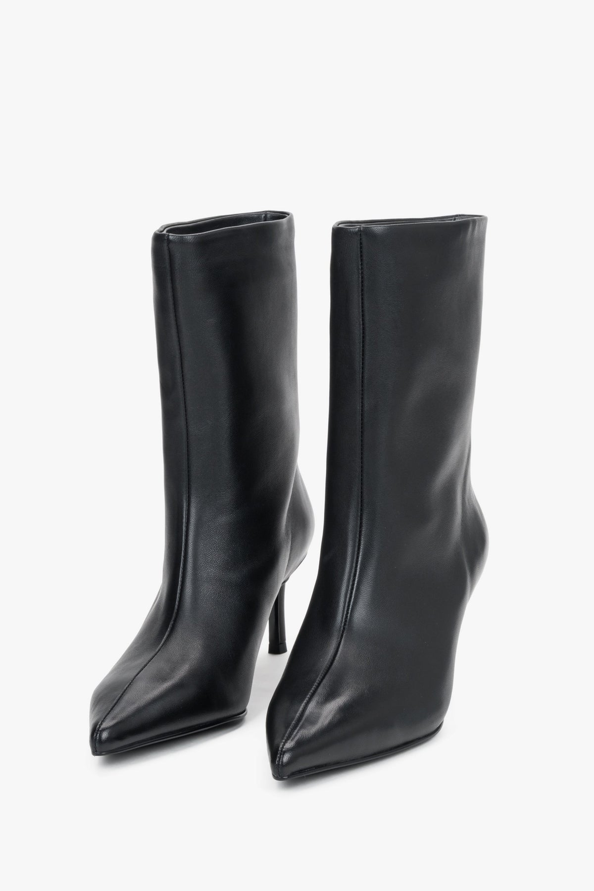 Women's black leather stiletto ankle boots Estro - front view showing the sharp pointed toe and sleek leather finish.