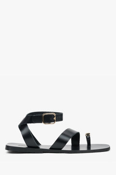 Women’s Black Leather Sandals With Decorative Toe Ring Estro ER00119691.