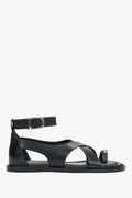 Women’s Black Leather Sandals with Gold Toe Ring Estro ER00119610.