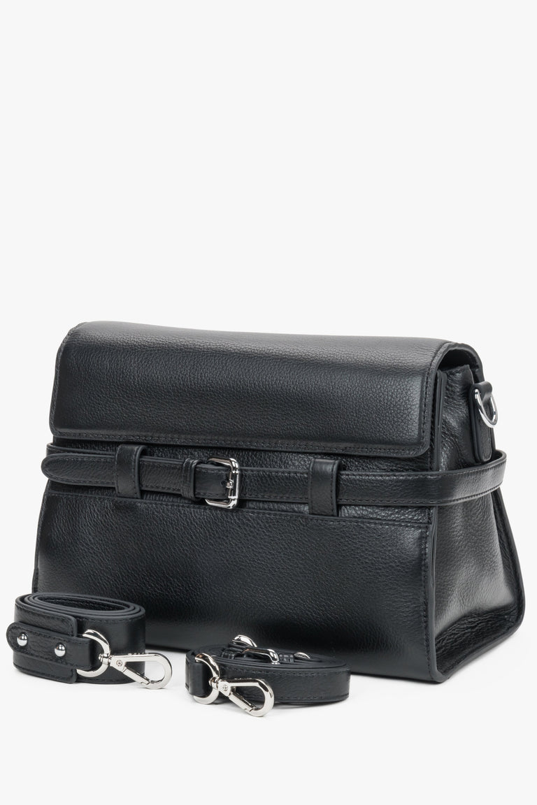 Front view of women's black leather shoulder bag with buckle by Estro