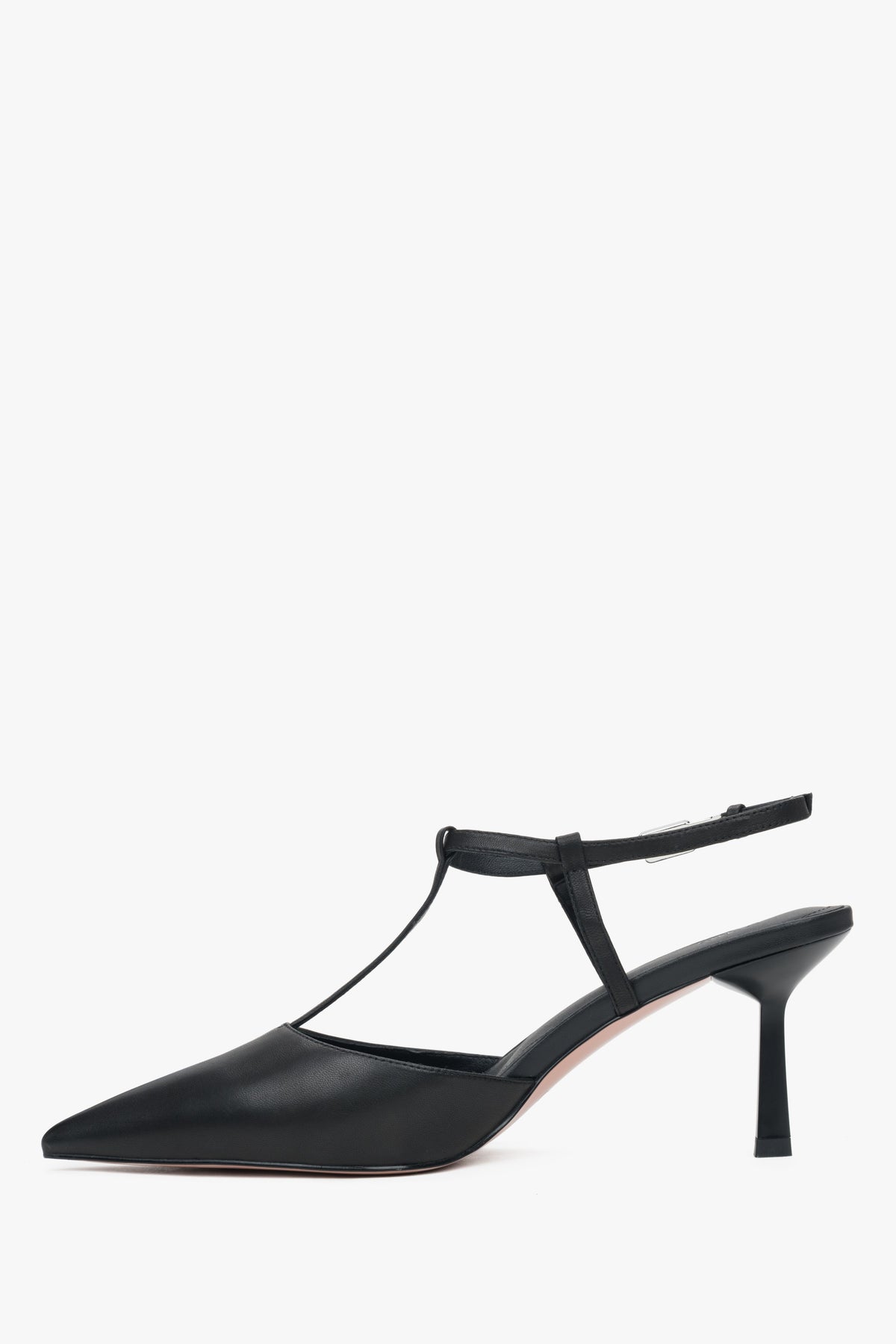 Women's pointed toe slingbacks in black leather Estro.