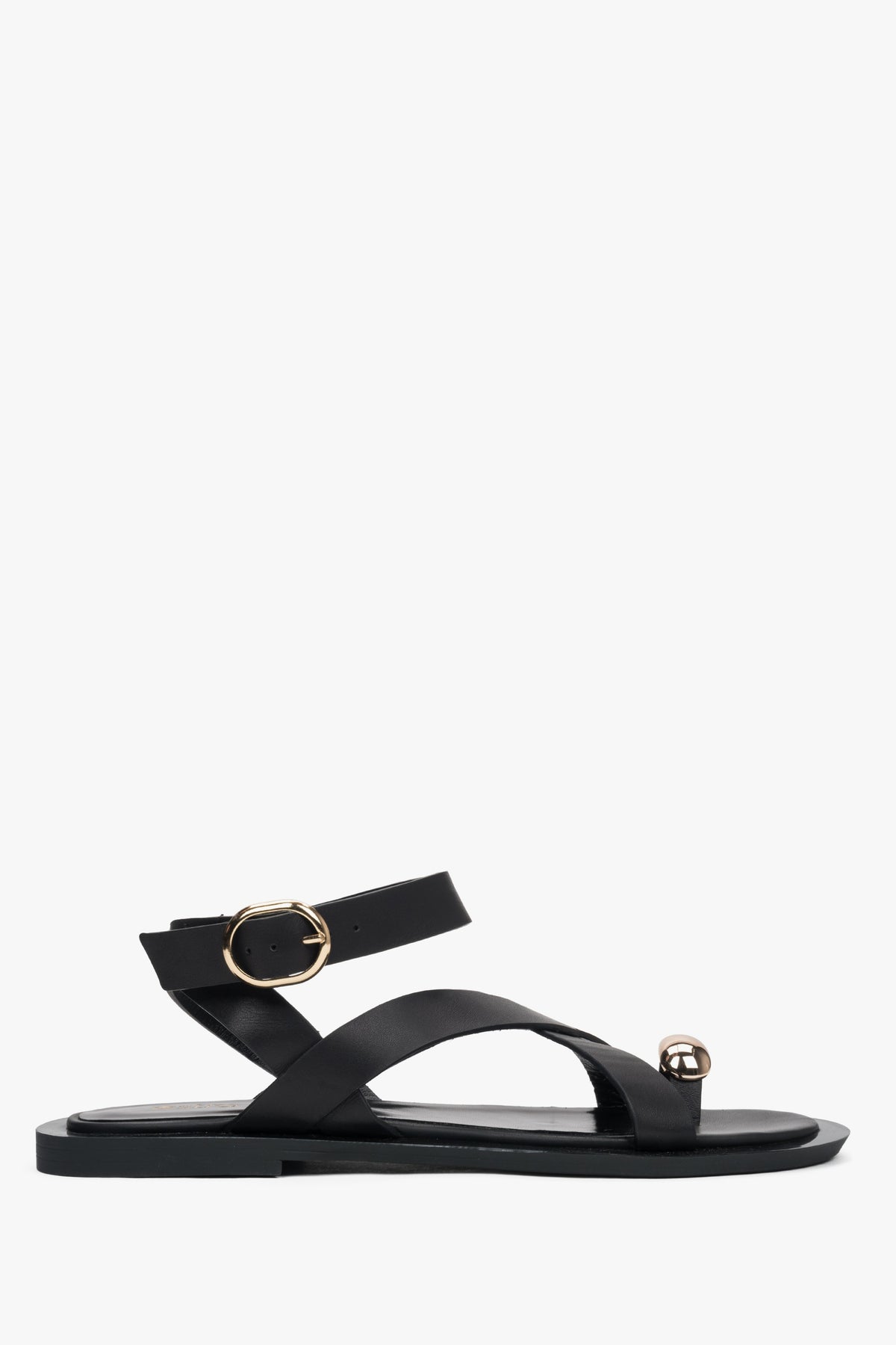 Women's Black Leather Strappy Sandals with a Toe Ring Estro ER00117381.