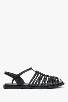 Black women's leather fisherman sandals with thin straps, Estro.