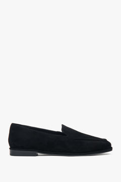 Black women’s loafers made of soft genuine velour.
