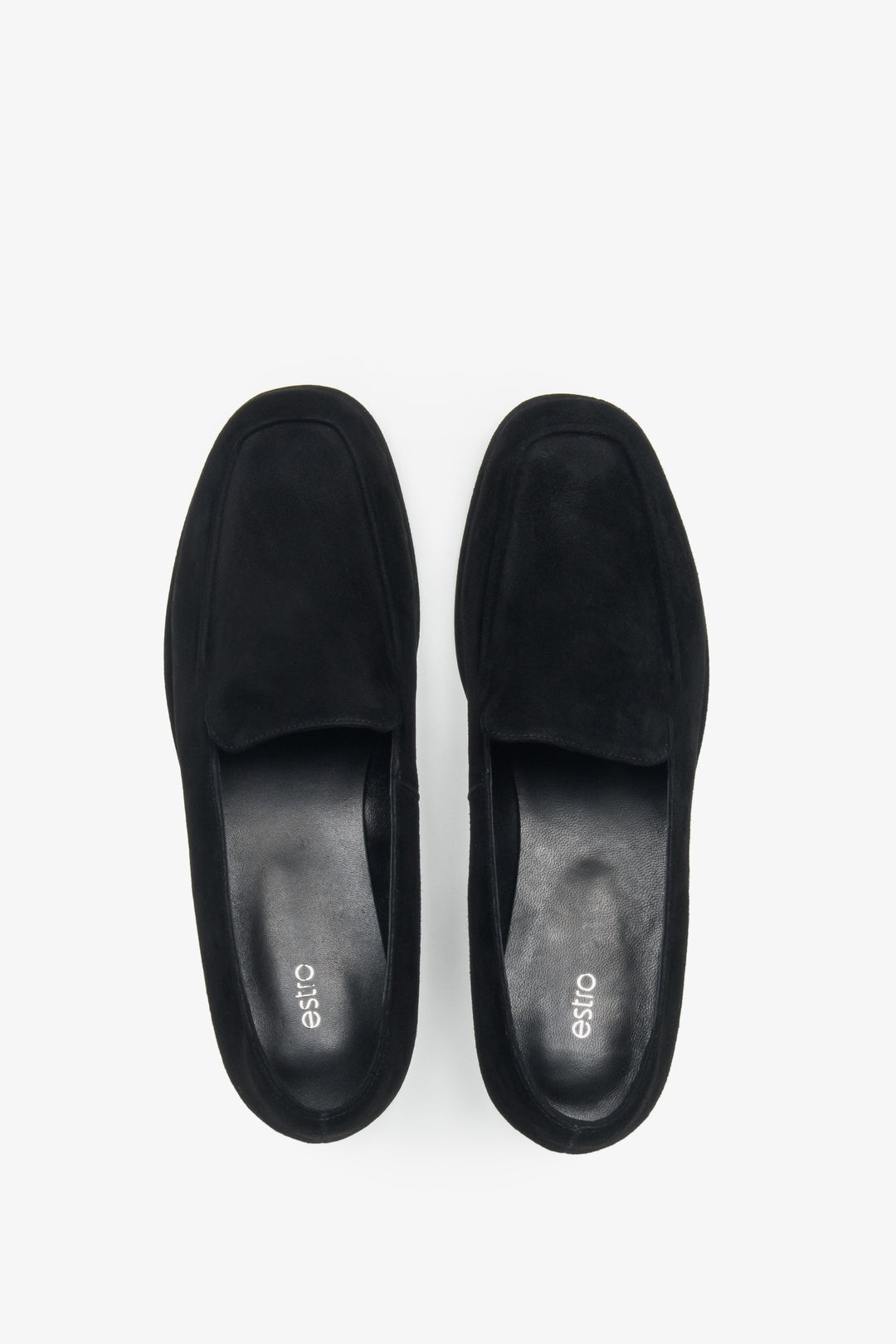 Black women’s loafers Estro made of soft genuine velour.