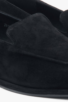 Black women’s loafers made of soft genuine velour.