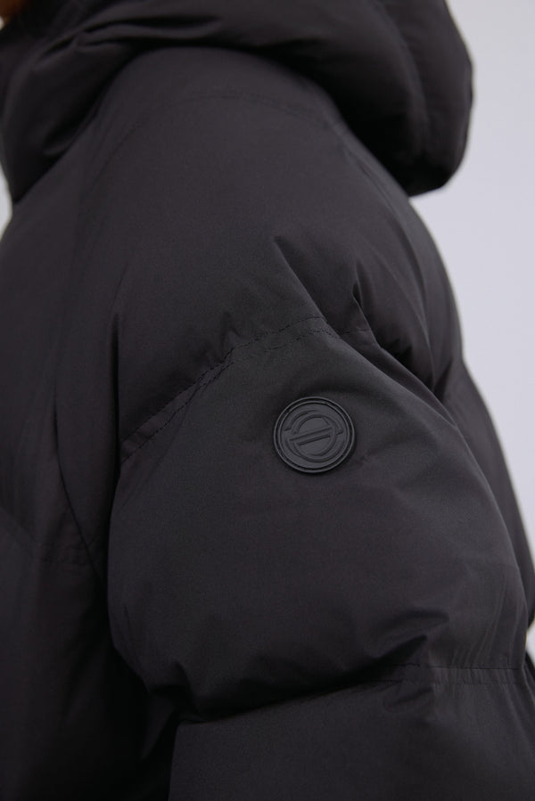 Detailed view highlighting the premium eco-down padding and fine tailoring.