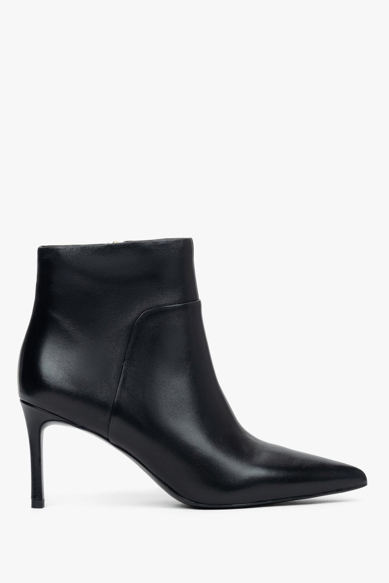 Women’s Black Low Ankle Boots with Pointed Toe on Stiletto Heel Estro ER00118479.