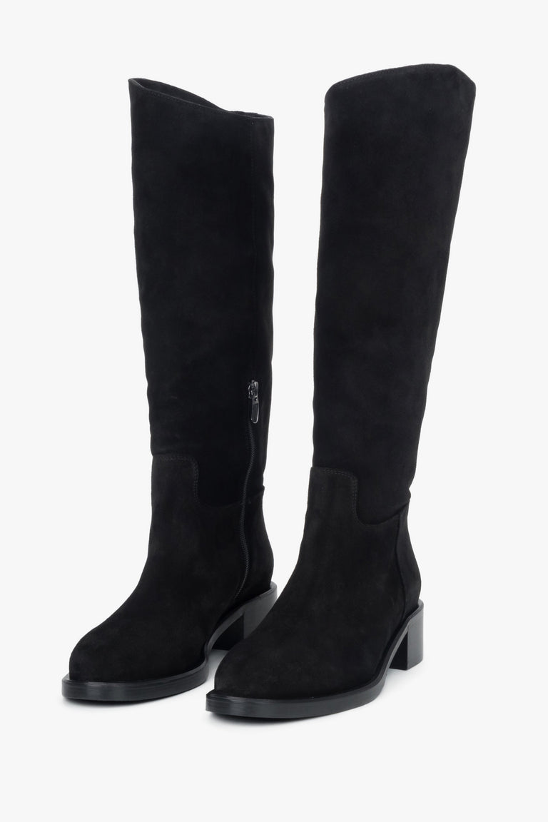 Women’s black knee-high boots made of natural velour on a low heel Estro.