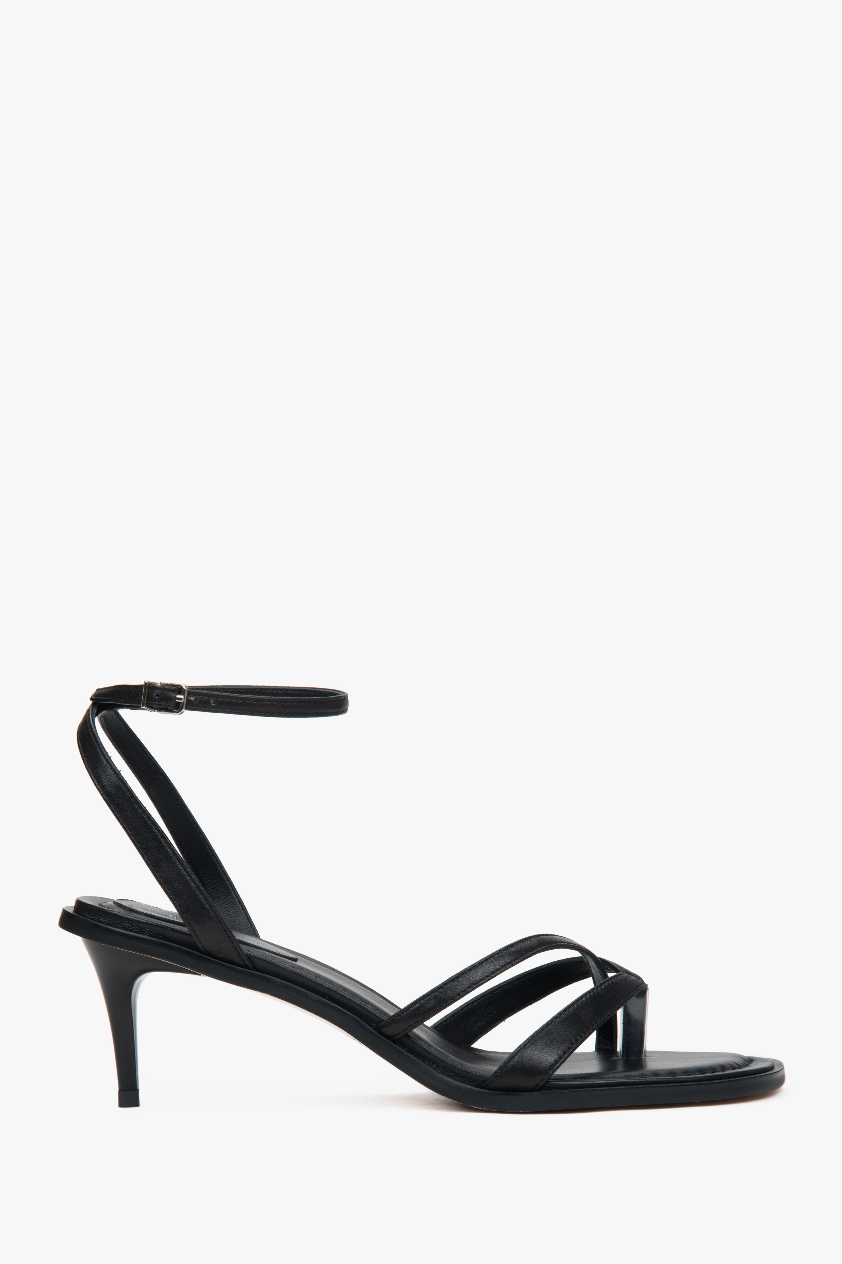 Women's Black Low-Heel Sandals in Genuine Leather Estro ER00117183.