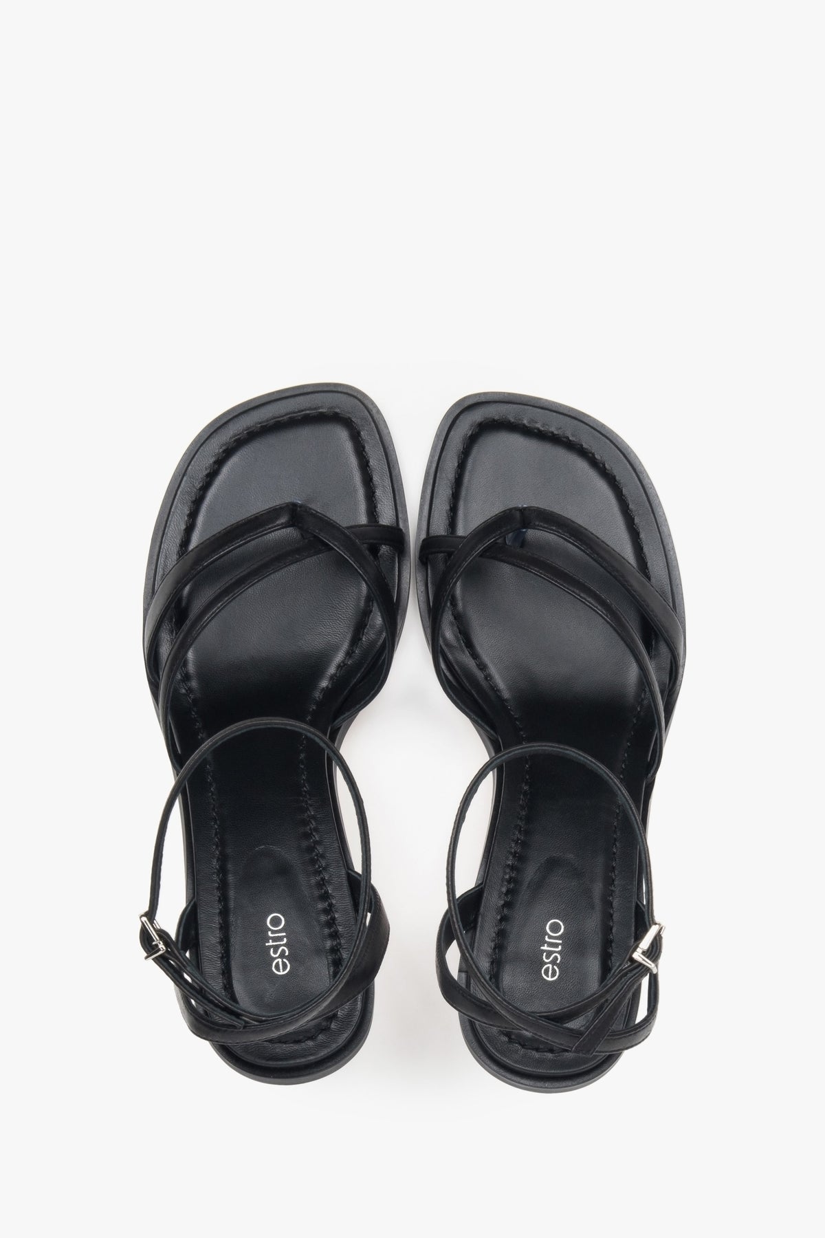 Estro women’s sandals, black, with a low heel, in genuine leather.