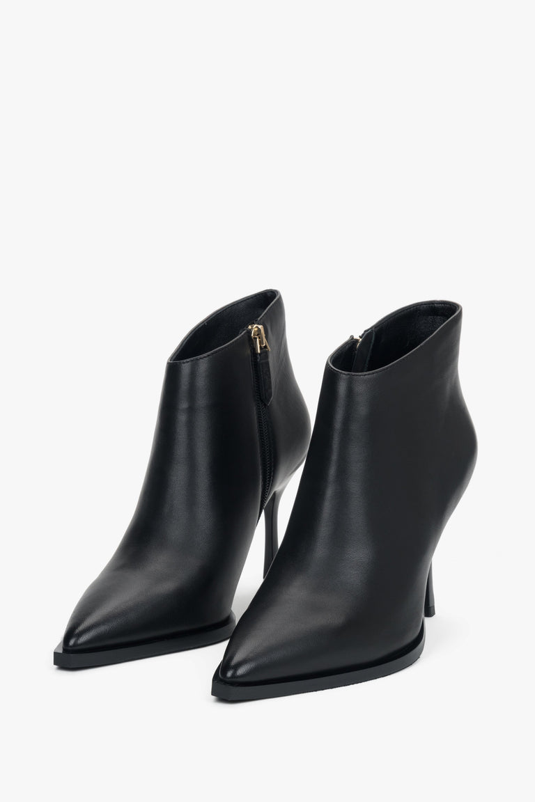 Estro women’s ankle boots, low black, high-heeled, in genuine leather with a pointed toe.