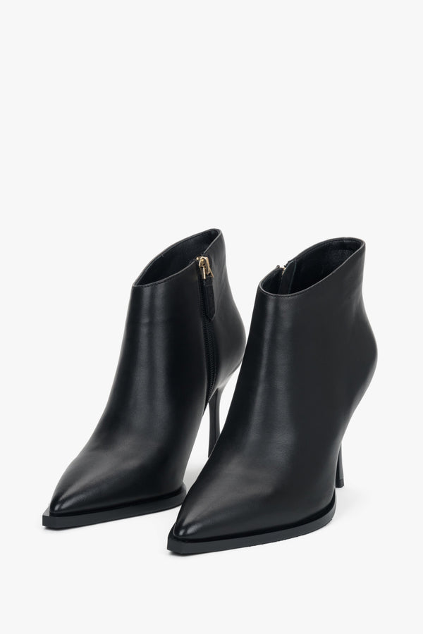 Estro women’s ankle boots, low black, high-heeled, in genuine leather with a pointed toe.