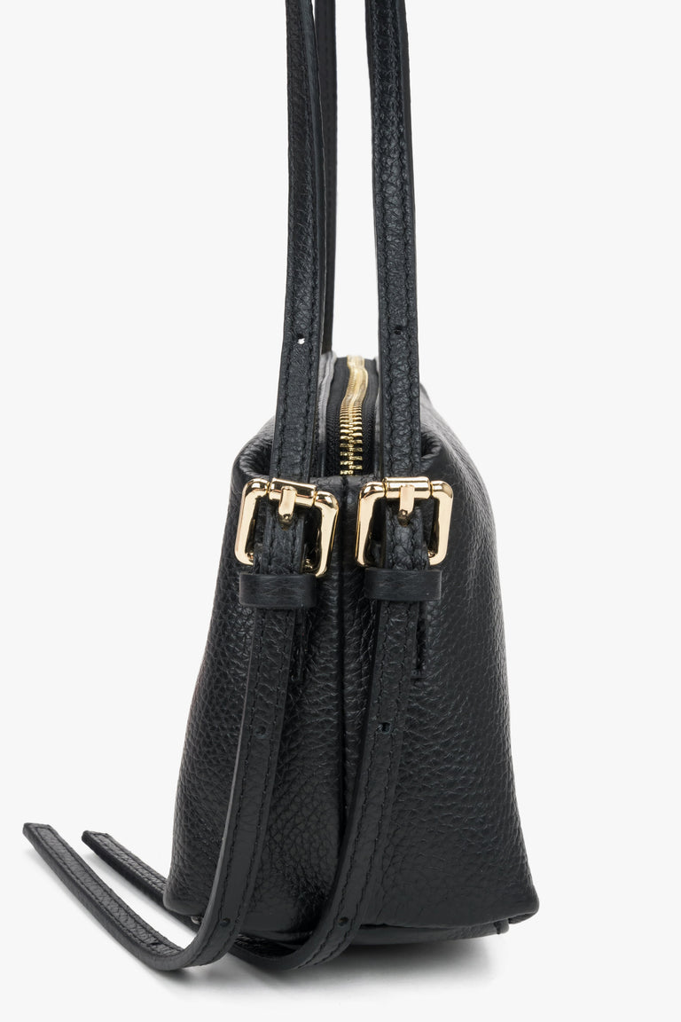 Black leather women's shoulder bag made of high-quality Italian pebbled leather.