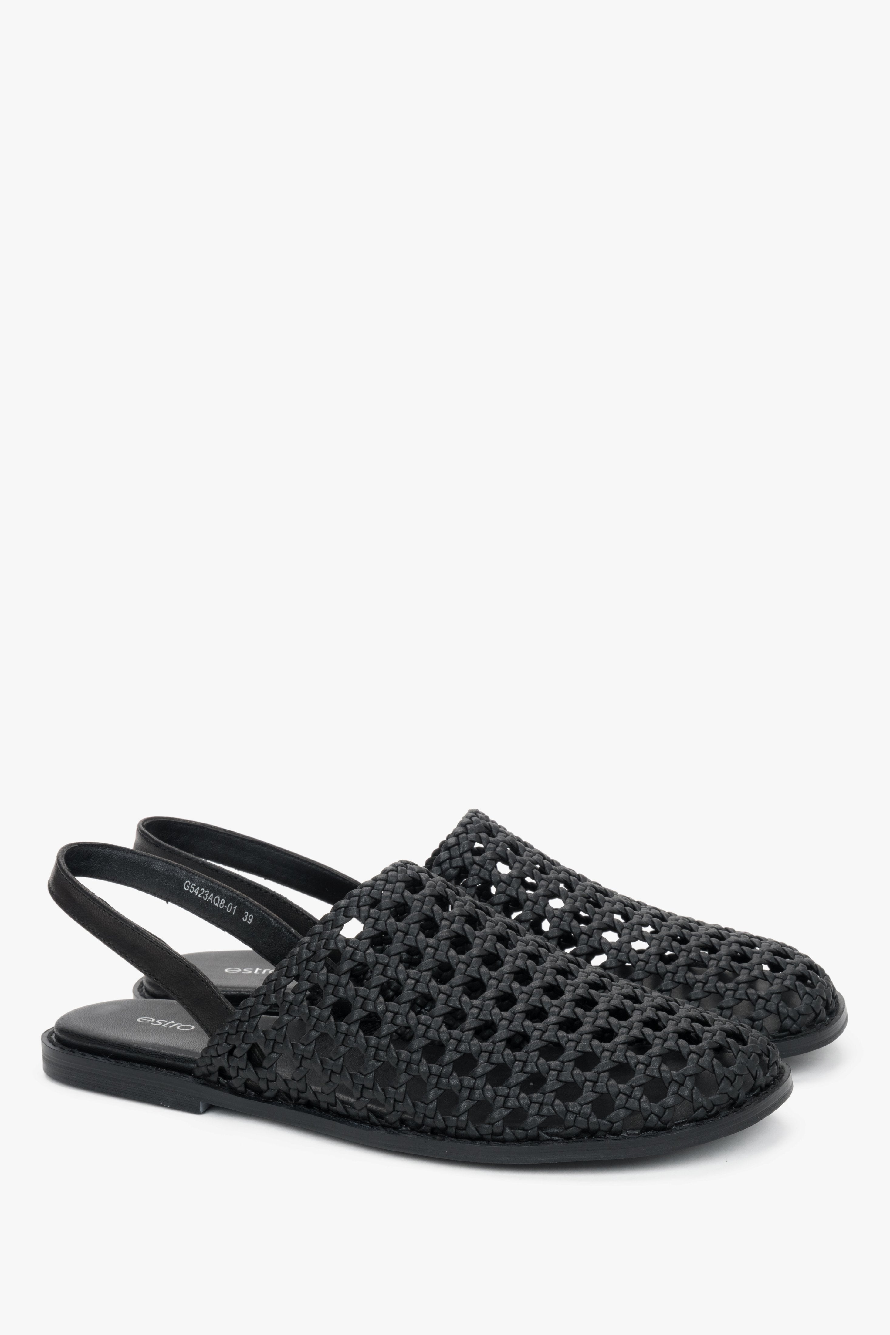 Black women's openwork sandals in genuine leather, Estro.