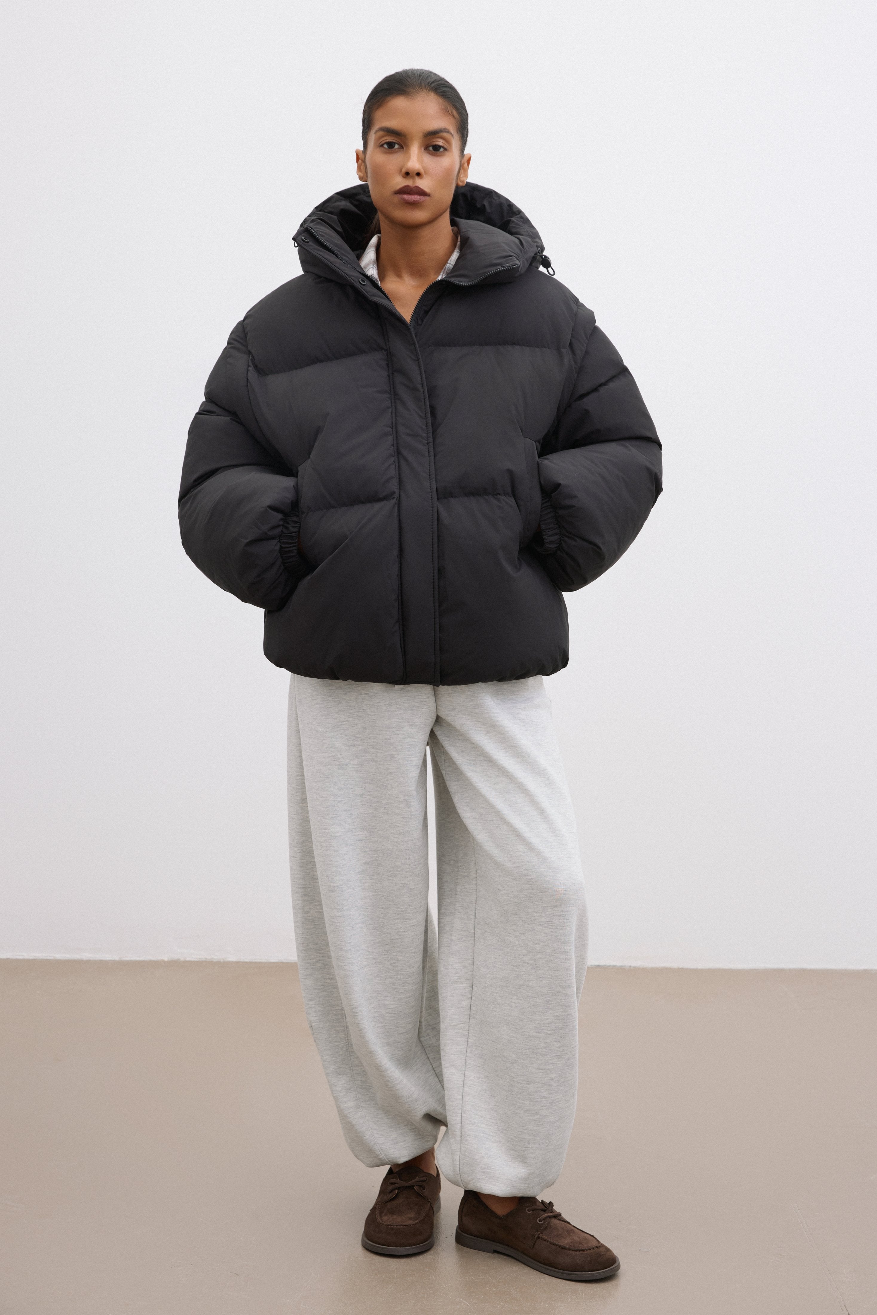 Women's Black Oversized Jacket with Detachable Sleeves Estro ER00120567.