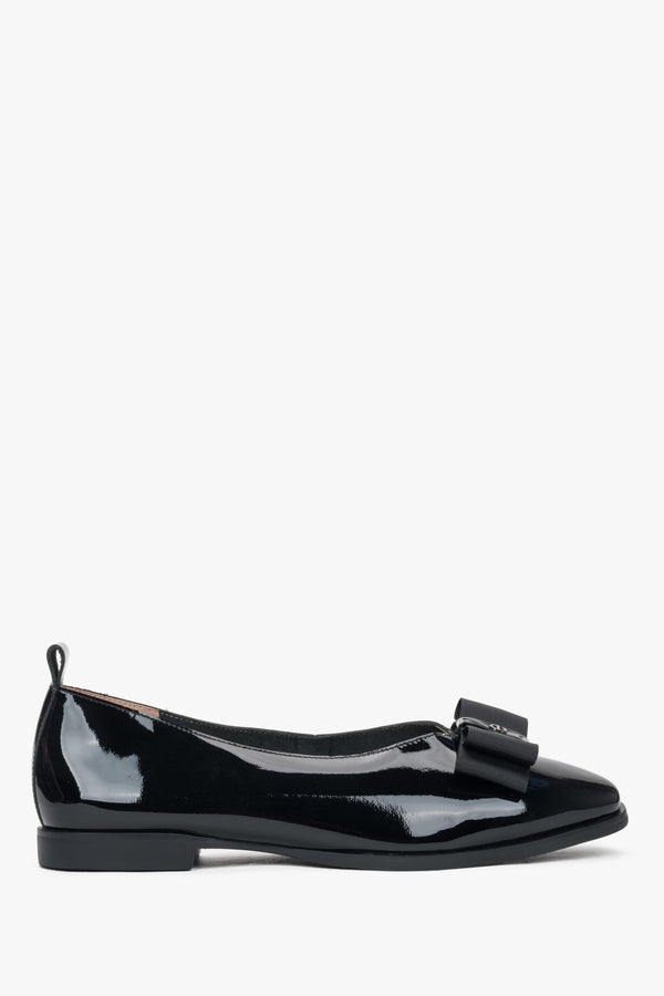 Women's Black Patent Leather Ballet Flats with a Bow Estro ER00117919.