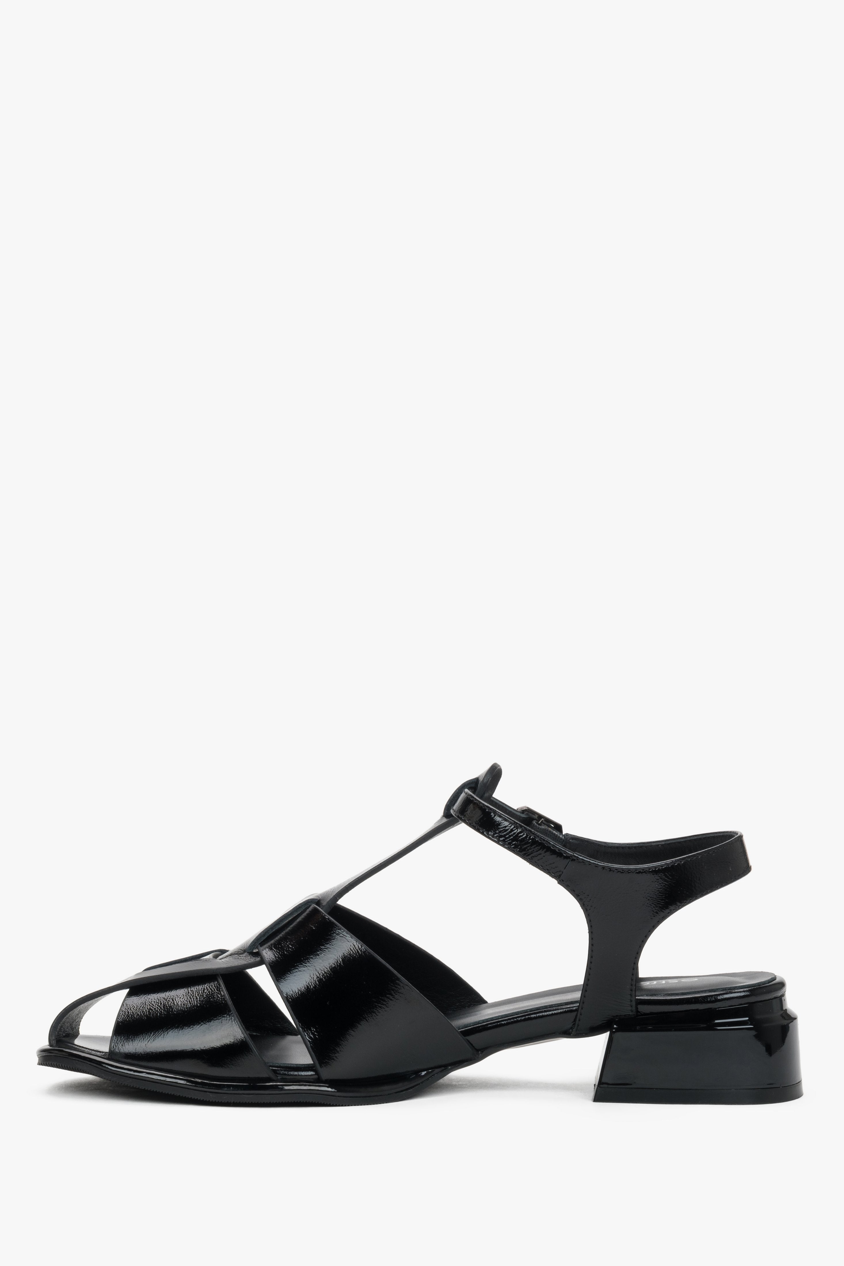 Women's black low block heel sandals made of genuine patent leather Estro.