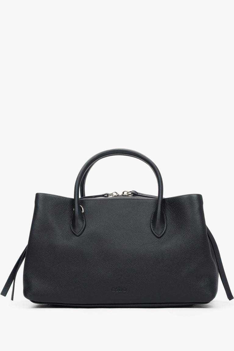 Women's Black Genuine Pebbled Leather Handbag Estro ER00118929.