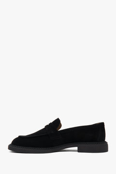 Timeless black loafers for women by Estro, crafted from luxurious Italian velour leather.