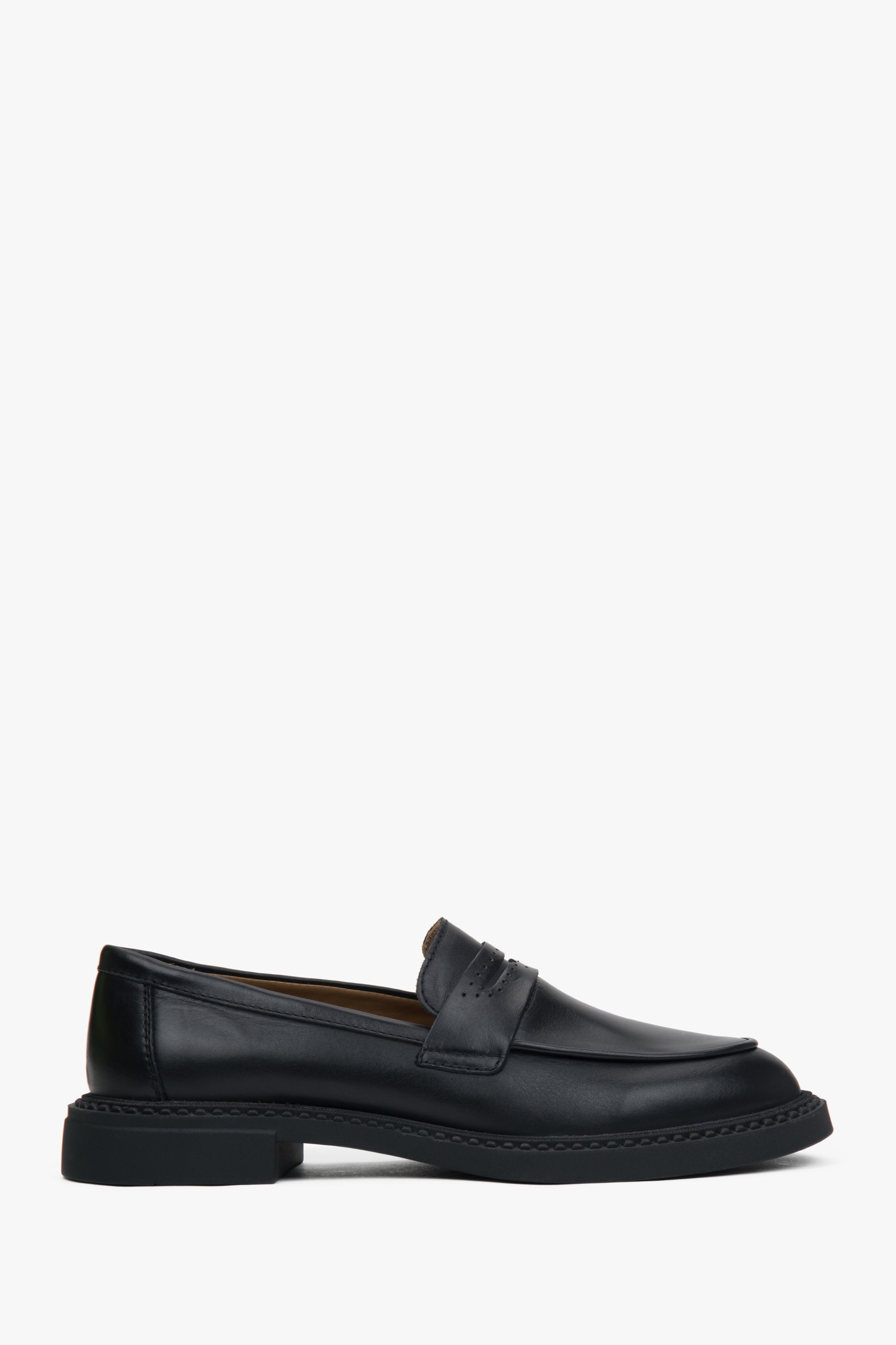Women's Black Penny Loafers made of Premium Italian Genuine Leather Estro ER00117583.