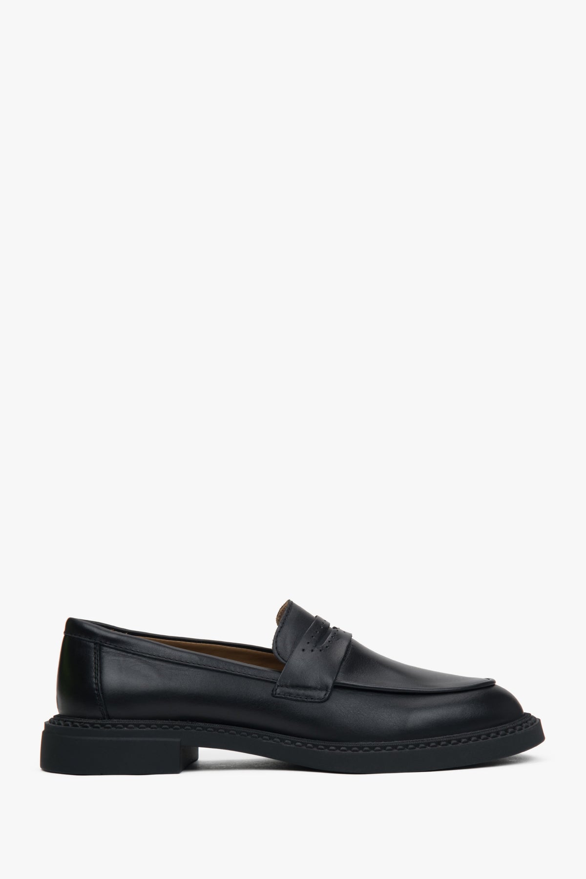 Women's Black Penny Loafers made of Premium Italian Genuine Leather Estro ER00117583.
