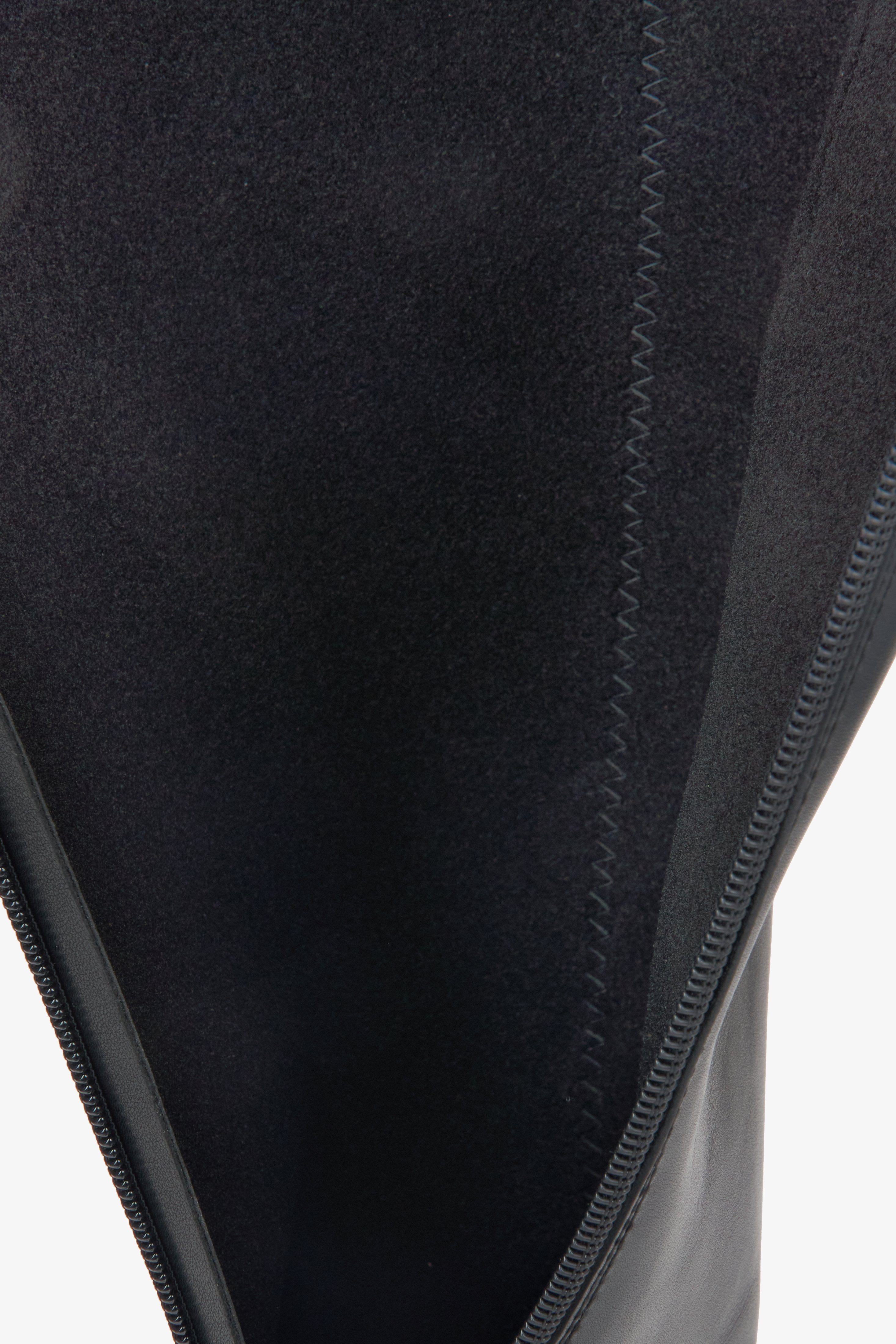 Platform-style women's black knee-high boots made of genuine leather Estro ER00115913.