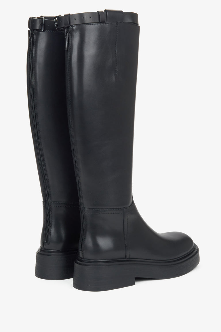Women's black platform knee-high boots made of genuine leather Estro ER00115913.