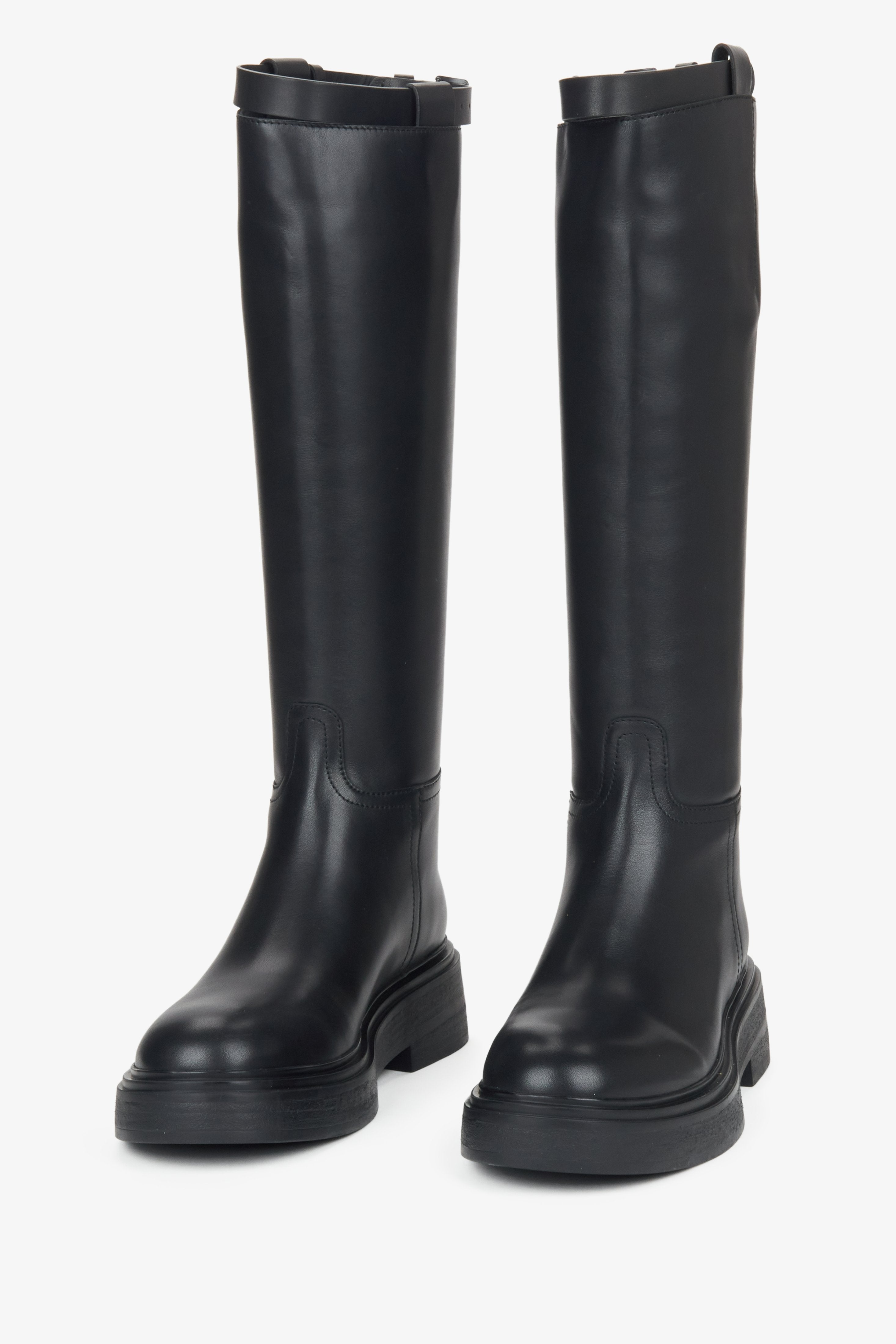 Women's knee-high boots Estro ER00115913, black, platform style, made of genuine leather.