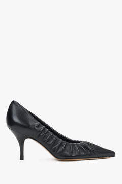 Elegant pointed-toe stilettos in black leather with an 8.5 cm heel, Guglielmo Rotta.