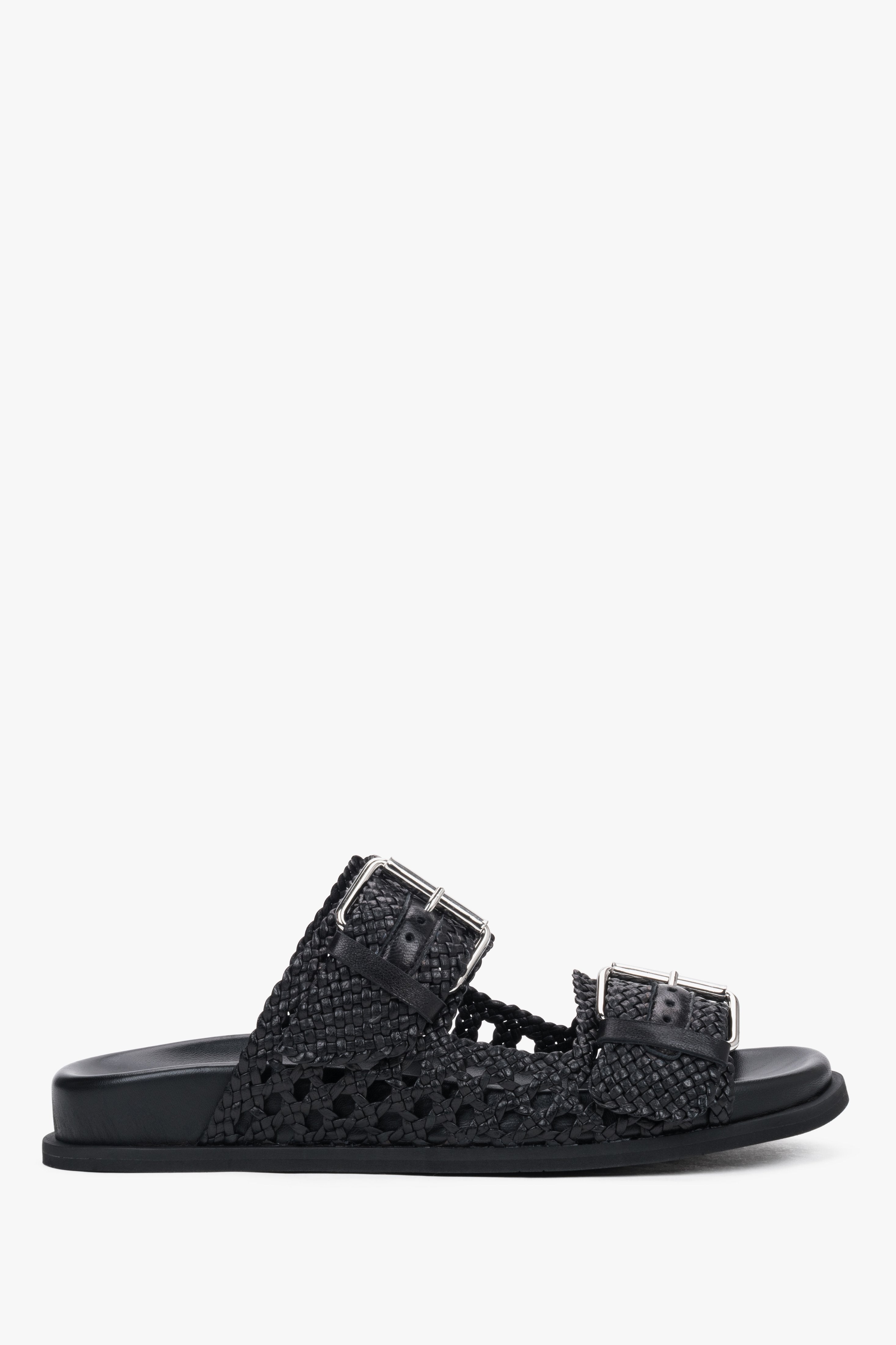 Luxury Italian handcrafted black leather slides featuring adjustable buckles, Guglielmo Rotta.