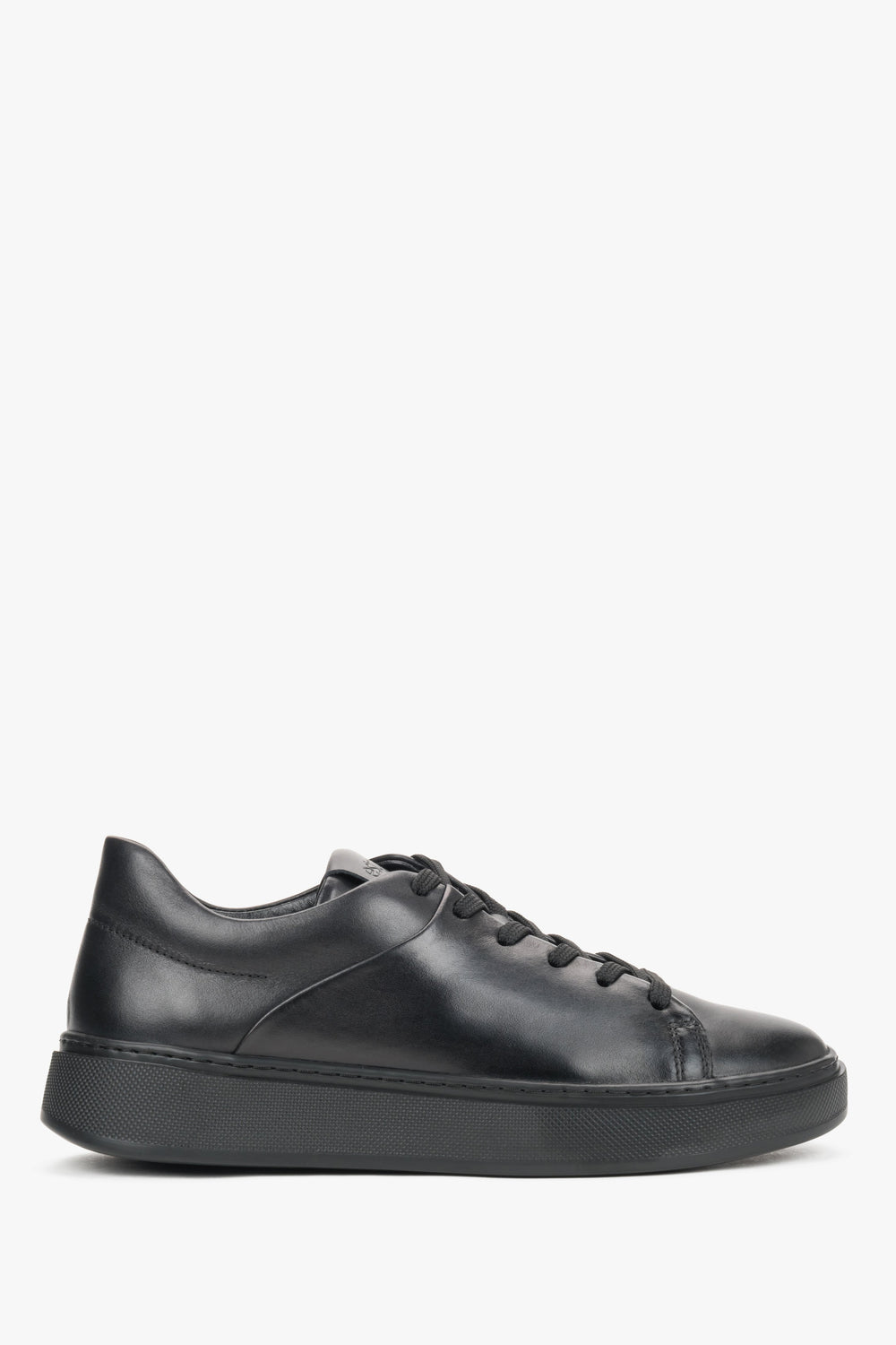 Women's Black Premium Italian Genuine Leather Sneakers Estro ER00120354.