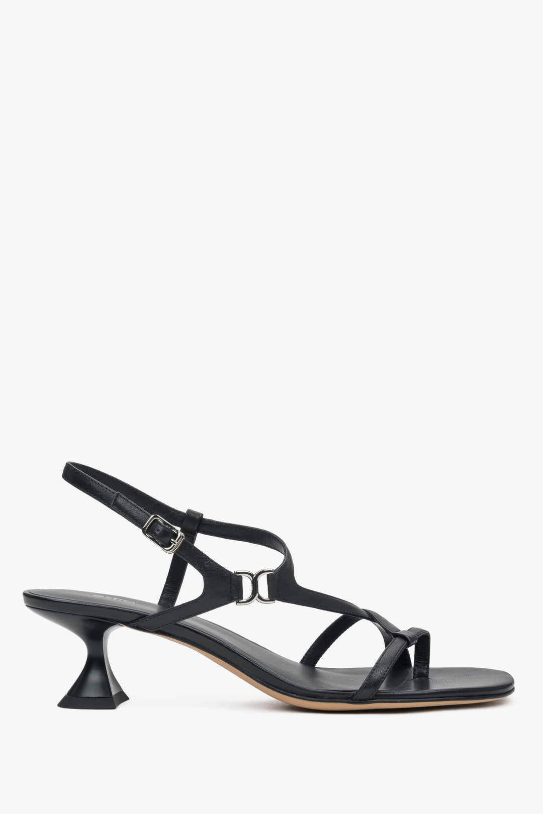 Women’s Black Sandals with a Funnel Heel and Woven Straps Estro ER00116916.