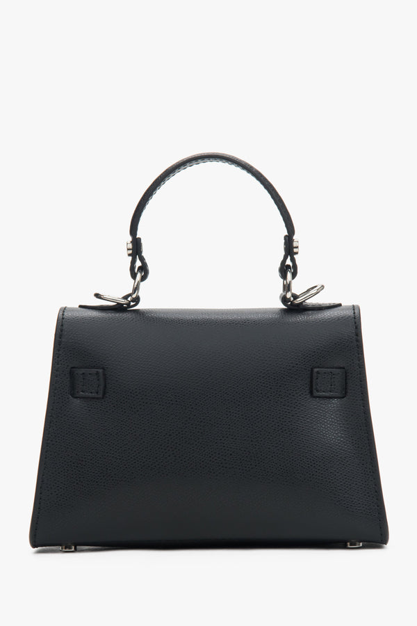 Black women’s satchel bag by Estro (ER00117929), made of premium Italian genuine leather.