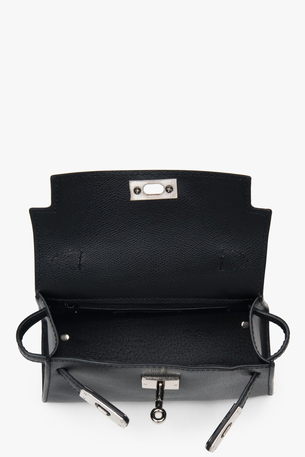 Black women’s satchel bag, made of premium Italian leather with silver hardware. Model ER00117929.