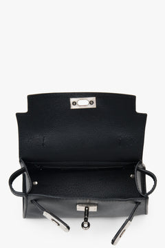 Black women’s satchel bag, made of premium Italian leather with silver hardware. Model ER00117929.