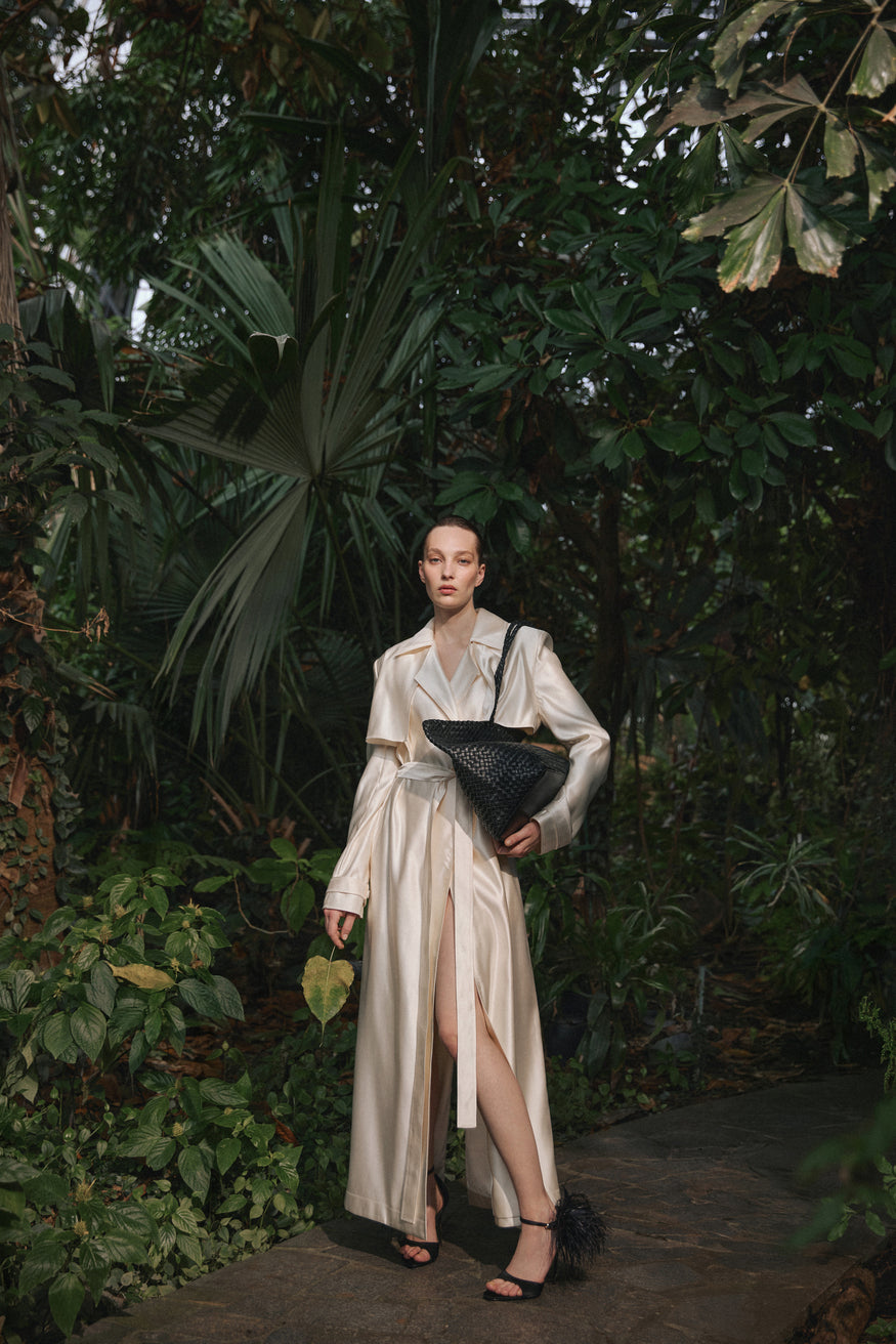 Black shopper bag crafted from genuine leather with velour and textile details, Estro.