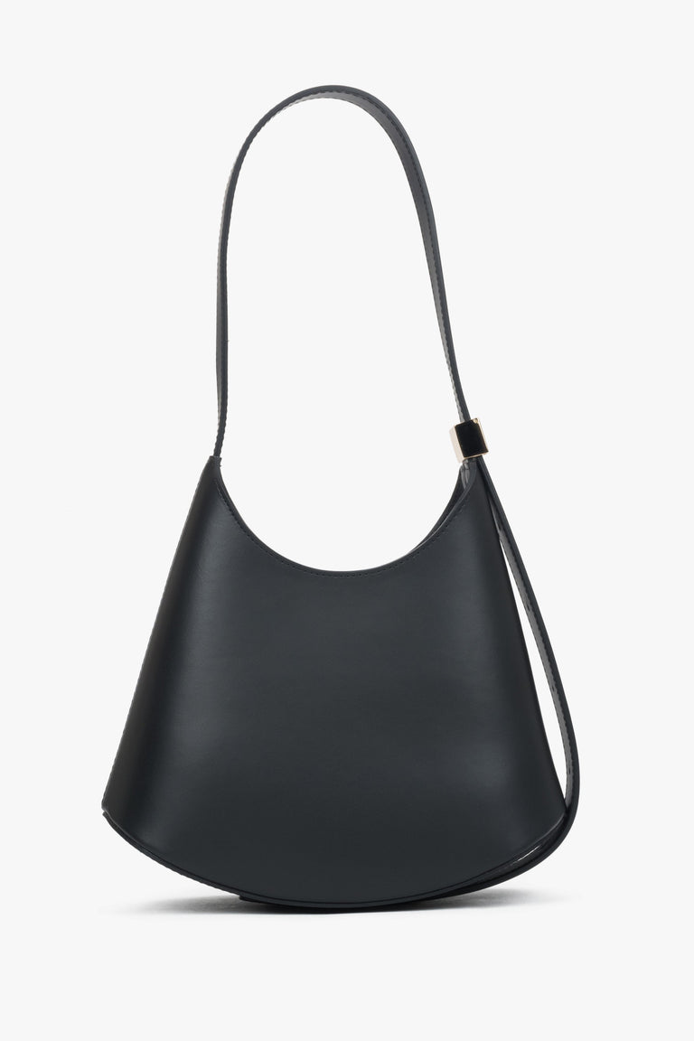 Women's black shoulder bag, crafted from Premium Italian genuine leather, Estro.