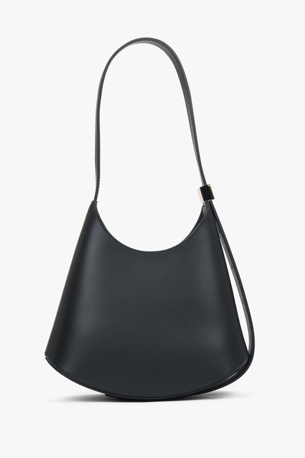 Women's black shoulder bag, crafted from Premium Italian genuine leather, Estro.