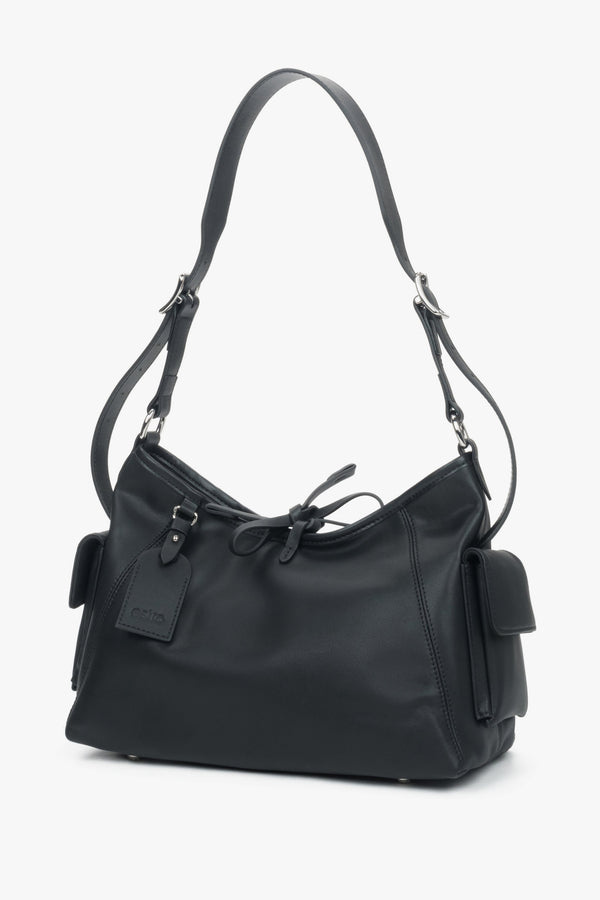 Compact black shoulder bag for women in soft genuine Leather Estro.