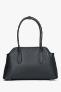 Women's Black Shoulder Bag made with Genuine Italian Premium Leather Estro ER00118549.