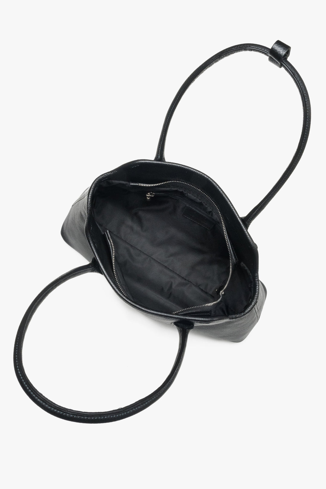 Women's black shoulder bag made of premium Italian natural leather by Estro.