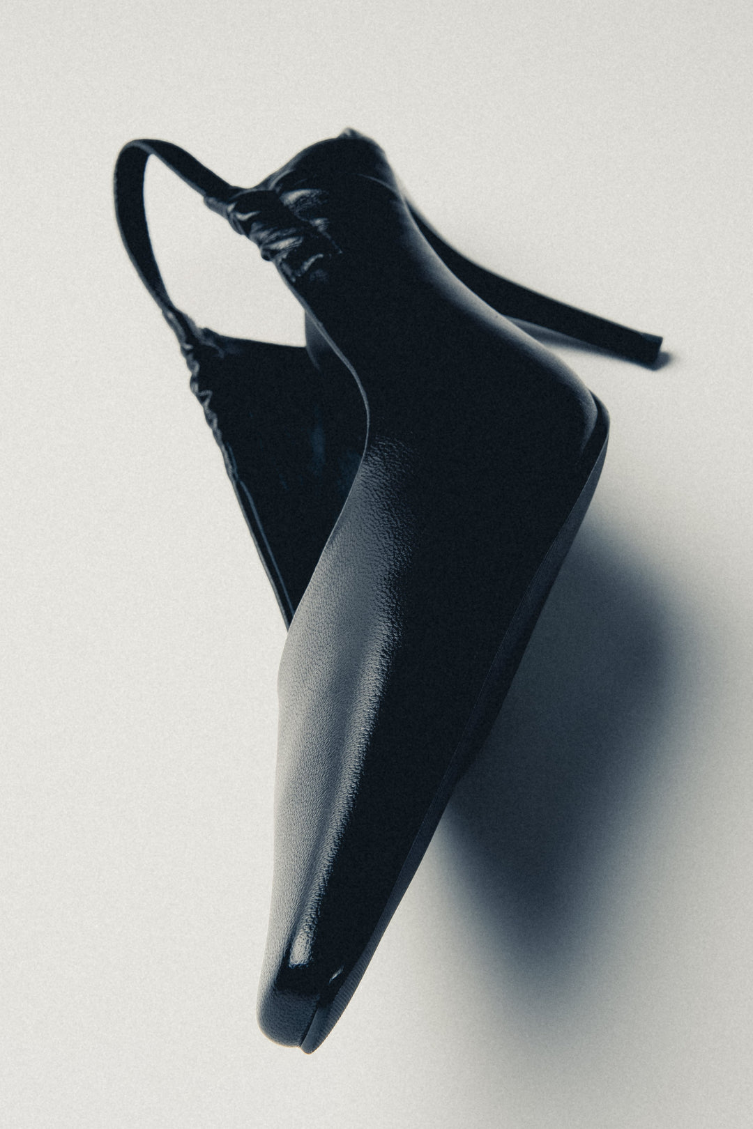 Black women’s pumps Estro Selection.